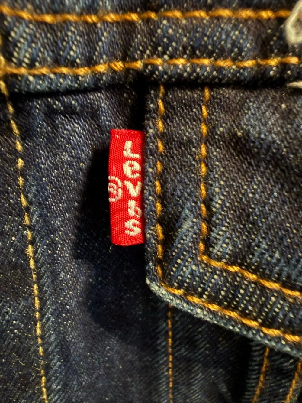 Levi's Dark Indigo Distressed Denim Trucker Jacket vintage never worn over size